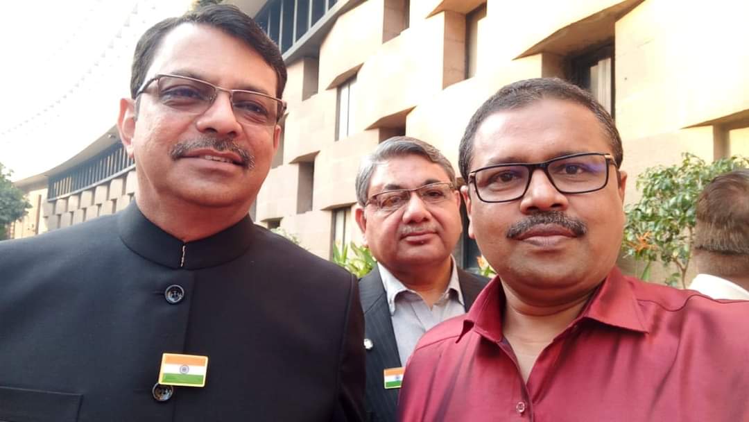 Shri. M.R. Kumar, Chairman and Shri Mukesh Gupta, Managing Director of LIC OF India