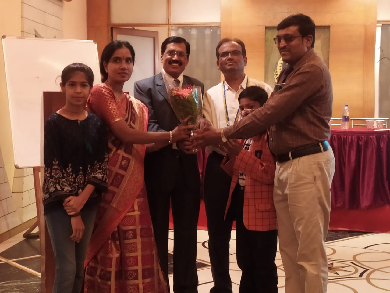 UNIT MEETING MARCH 2021 IN HOTEL RAM KRISHNA WITH TUKARAM NIKAM SIR AND FAMILY (MDRT ) AND MR. ANAND DUPARGUDE SIR (SBA)