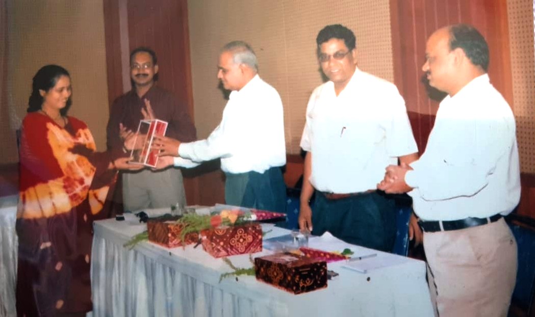 2003 - MOMENTO AWARDED FOR EXCELLENT PERFORMANCE BY SENIOR DVISIONAL MANAGER, SENIOR BRANCH MANAGER, AND OTHER DIGNITARIES