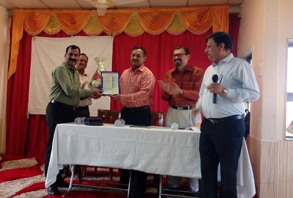 Honoring by SDM Thane Division at Branch Meeting in Feb 2016