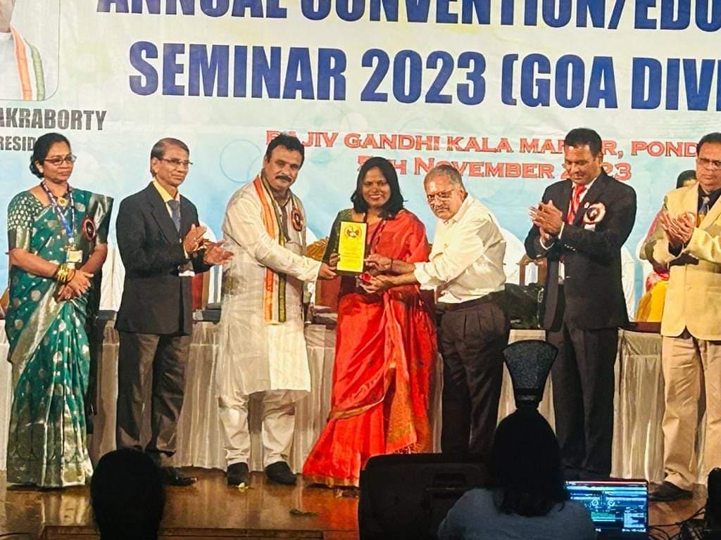 Received Trophy for Best Performance