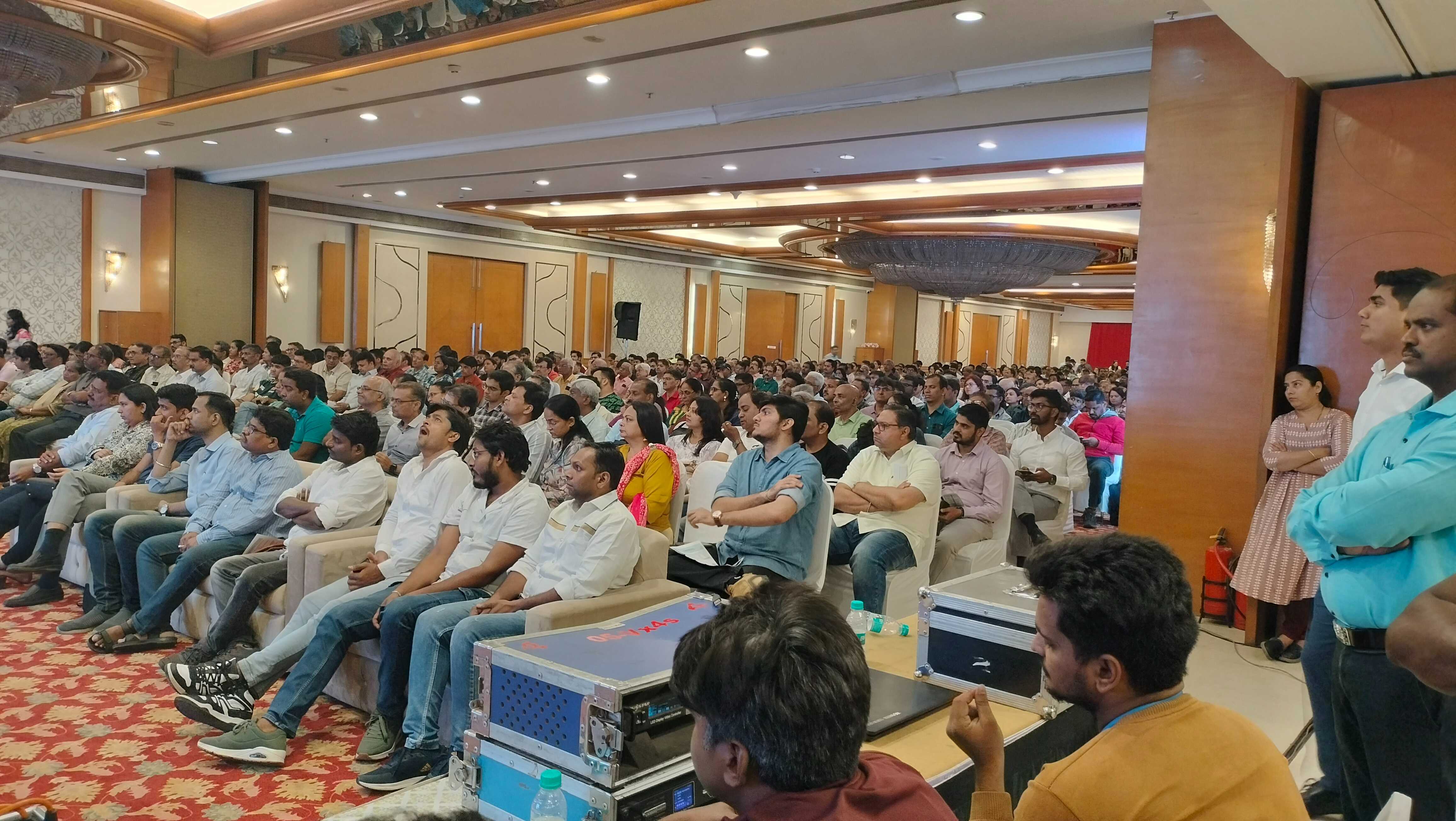 INVESTORS PROGRAM (RAGHULEELA MEGA MALL)