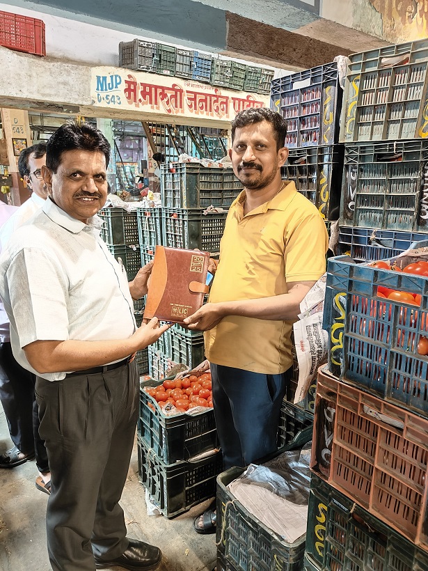 New Year 2025 Diary Given to HNI Customer Shrikant Patil