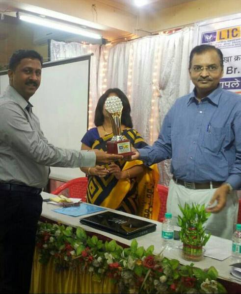 Award for good performance from Divisional MM Shukla