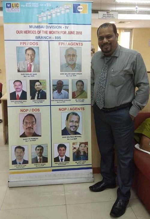 Topper in LIC Branch no. 895